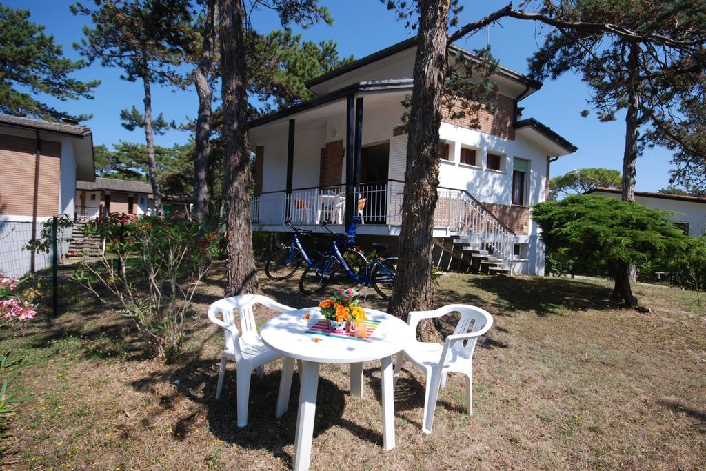 Villaggio Alex Lignano Sabbiadoro Exterior foto