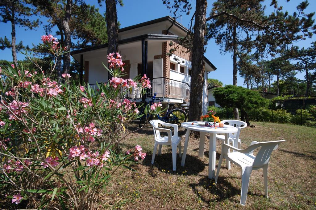 Villaggio Alex Lignano Sabbiadoro Exterior foto