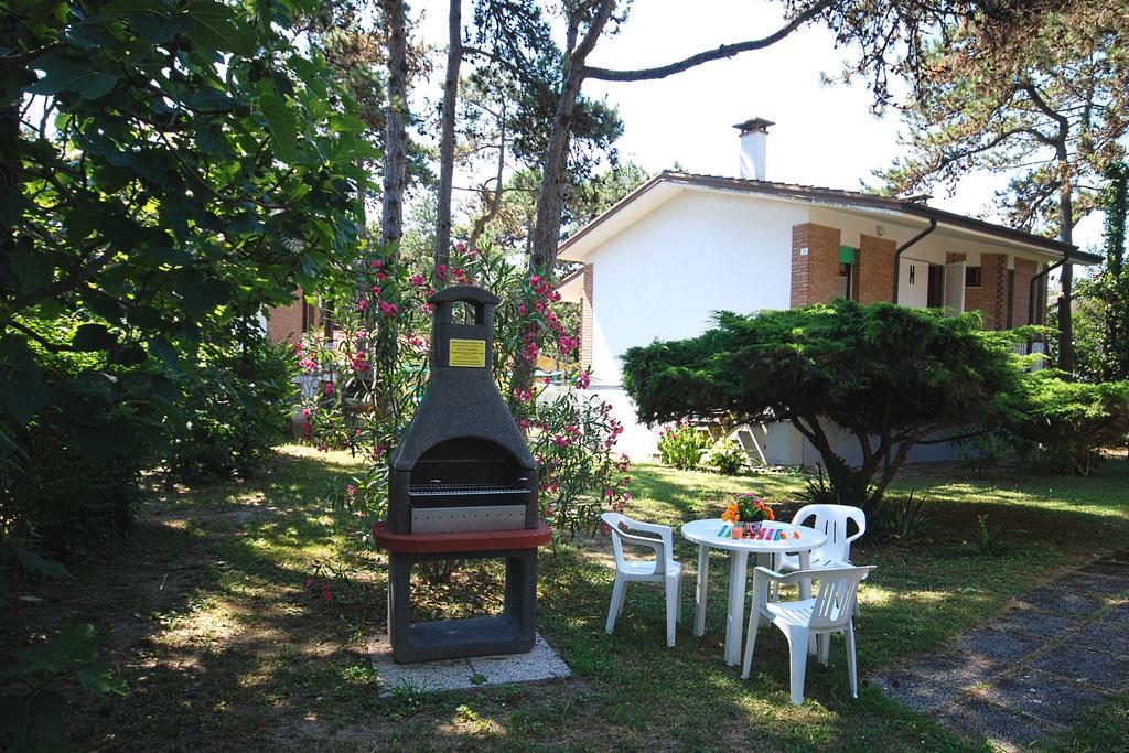 Villaggio Alex Lignano Sabbiadoro Exterior foto